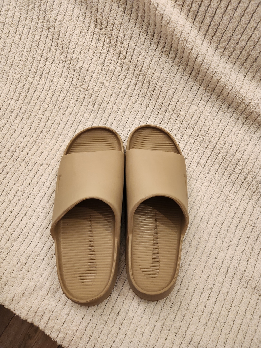 Nike Men's Slide Sandals Beige/Tan